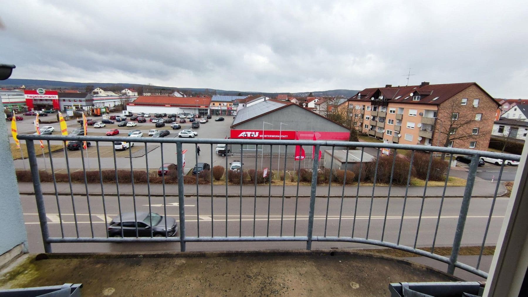 Pronájem bytu 3+1 65 m², Guerickestraße 8, Schwandorf, Bavorsko Pronájem bytu 3+1 65 m², Guerickestraße 8, Schwandorf, Bavorsko