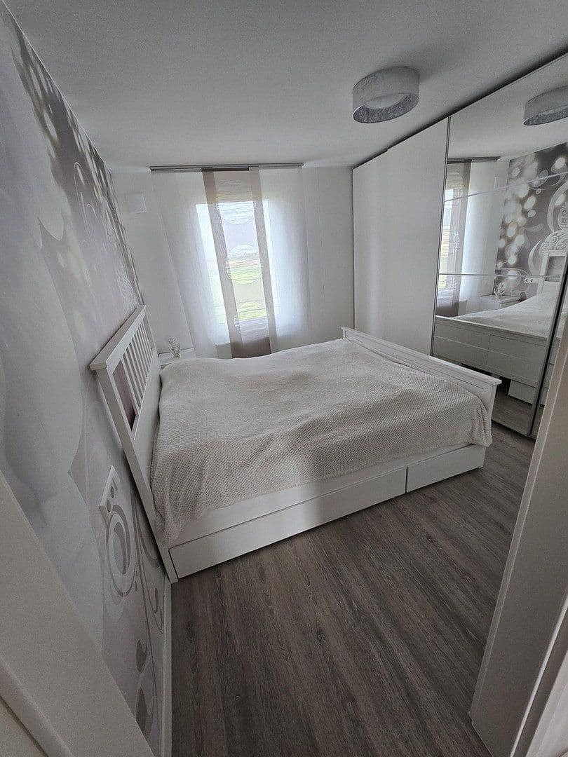 Prodej domu 140 m², pozemek 150 m², Hemmingen, Bádensko-Württembersko Prodej domu 140 m², pozemek 150 m², Hemmingen, Bádensko-Württembersko