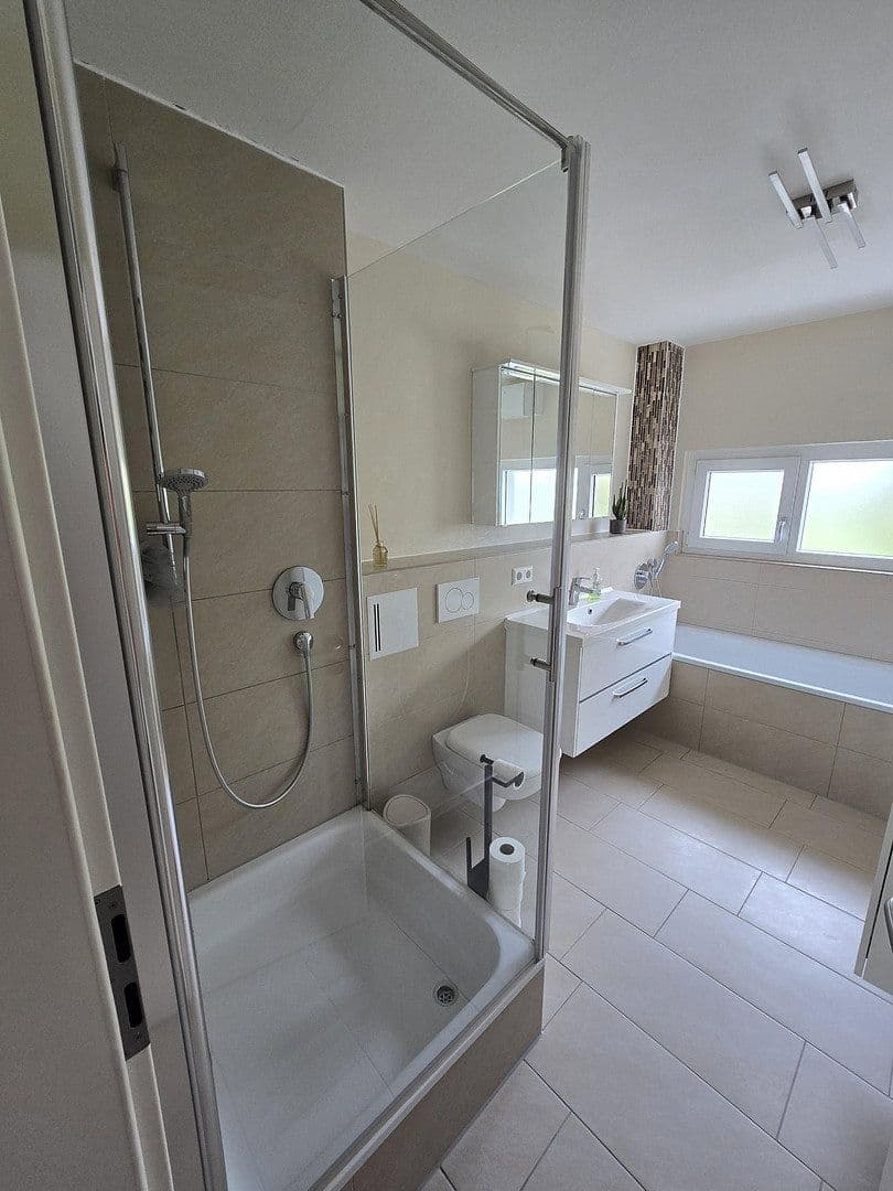 Prodej domu 140 m², pozemek 150 m², Hemmingen, Bádensko-Württembersko Prodej domu 140 m², pozemek 150 m², Hemmingen, Bádensko-Württembersko