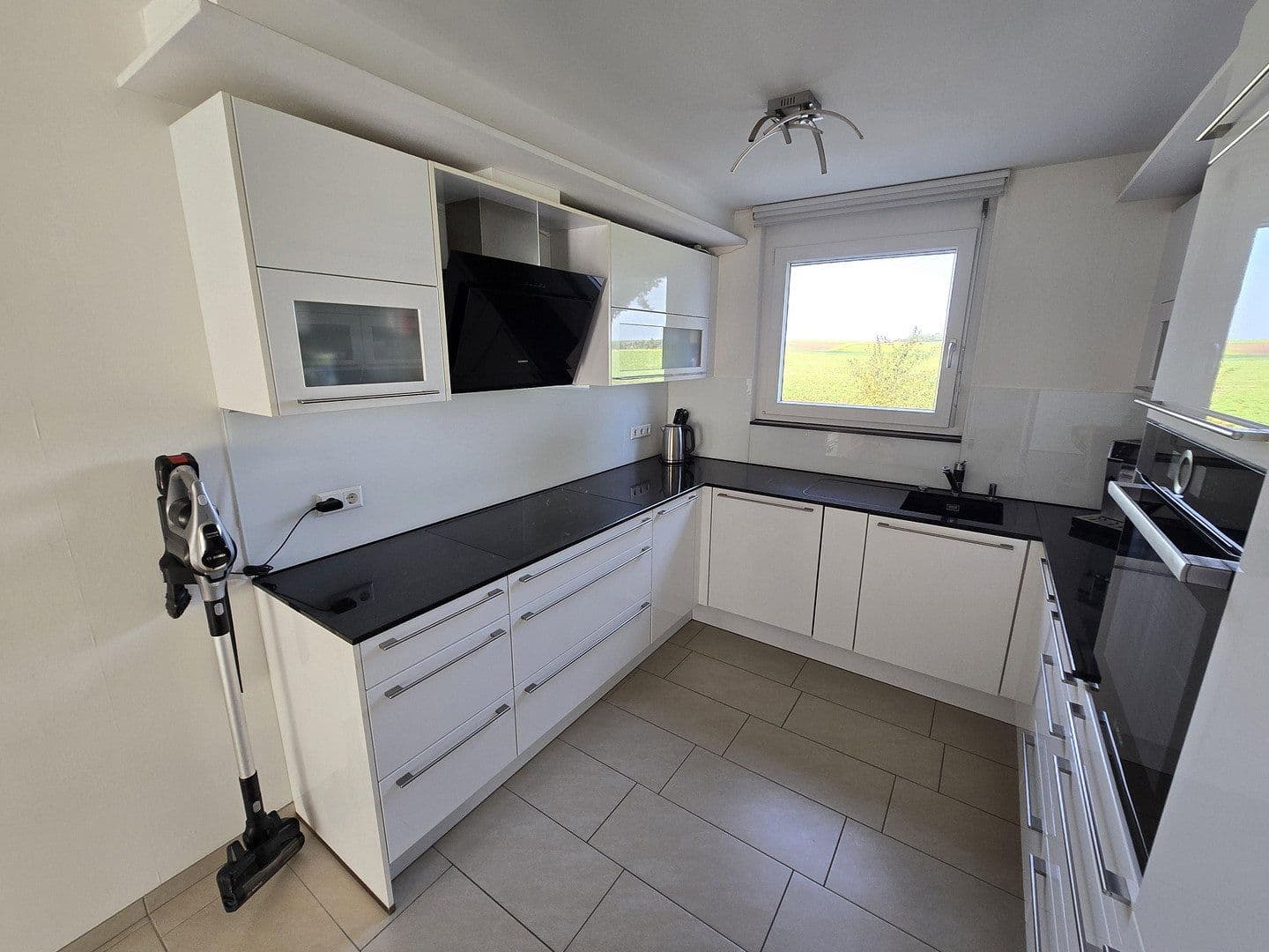 Prodej domu 140 m², pozemek 150 m², Hemmingen, Bádensko-Württembersko Prodej domu 140 m², pozemek 150 m², Hemmingen, Bádensko-Württembersko