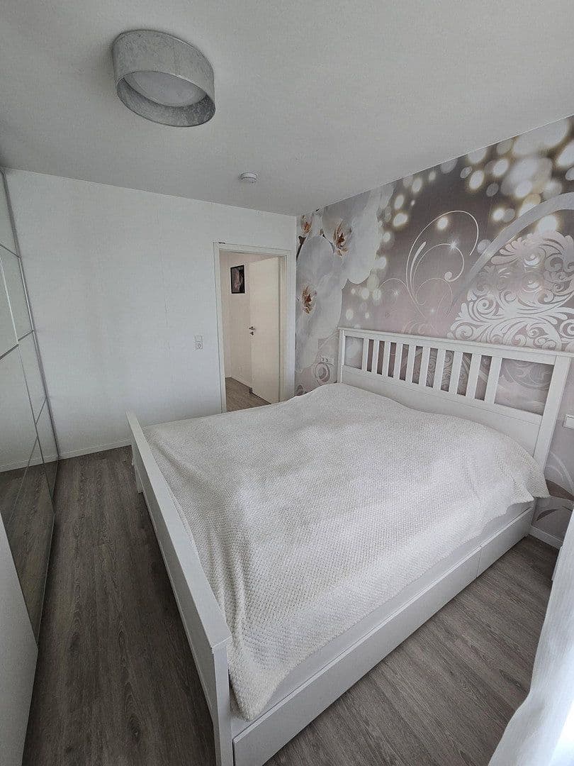 Prodej domu 140 m², pozemek 150 m², Hemmingen, Bádensko-Württembersko Prodej domu 140 m², pozemek 150 m², Hemmingen, Bádensko-Württembersko