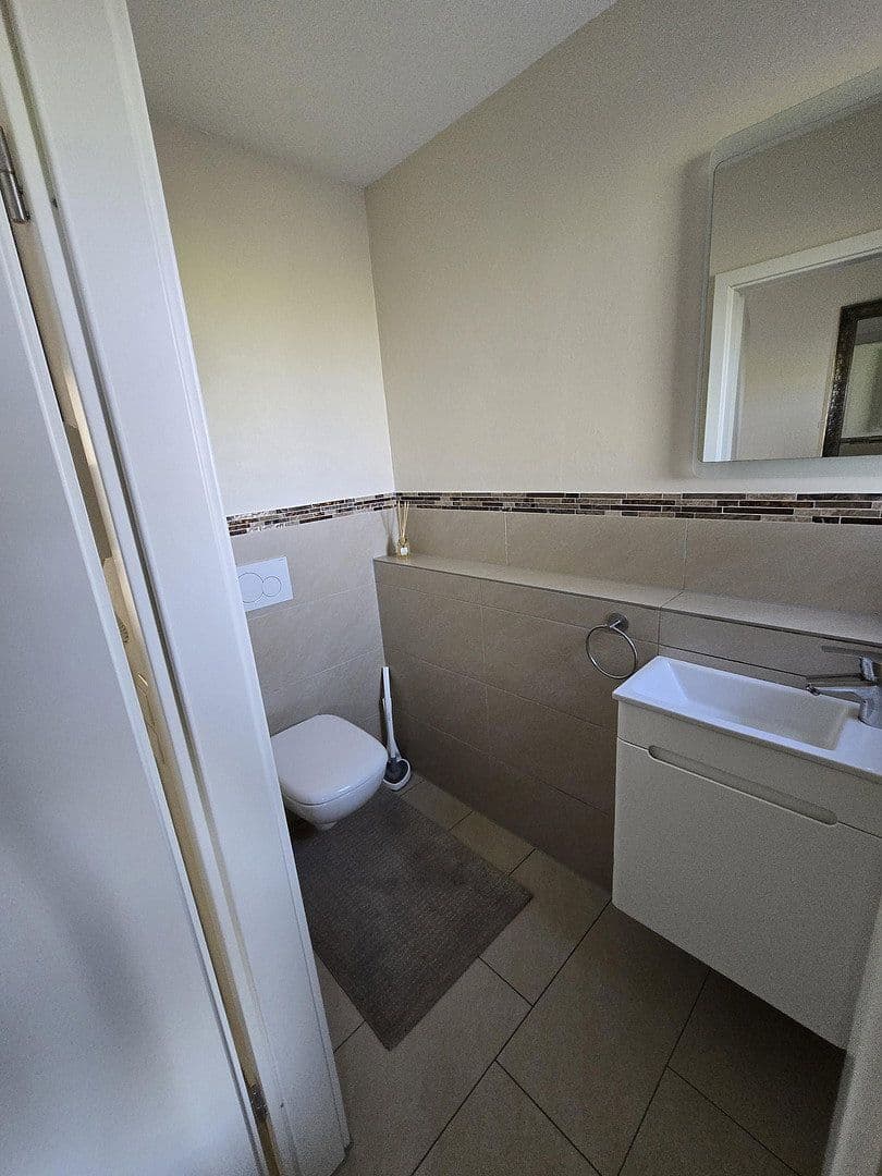 Prodej domu 140 m², pozemek 150 m², Hemmingen, Bádensko-Württembersko Prodej domu 140 m², pozemek 150 m², Hemmingen, Bádensko-Württembersko