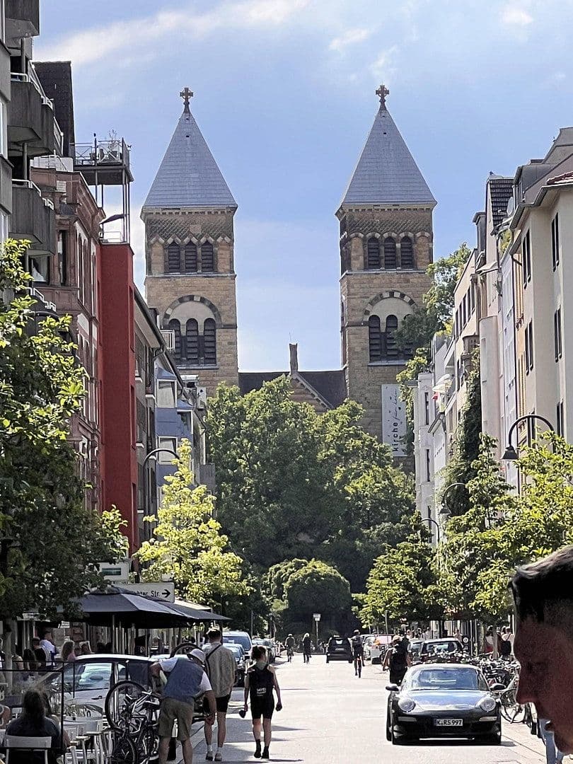 Pronájem bytu 2+1 73 m², Köln, Severní Porýní-Vestfálsko Pronájem bytu 2+1 73 m², Köln, Severní Porýní-Vestfálsko