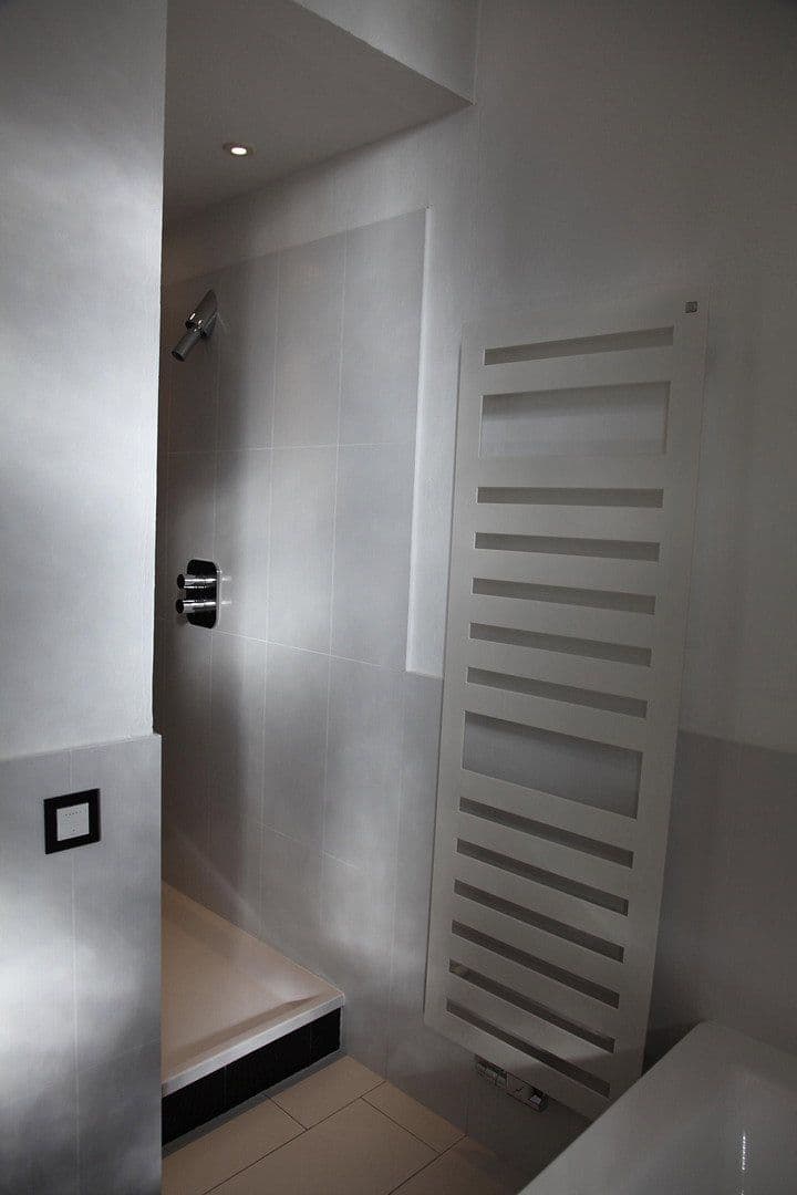 Pronájem bytu 2+1 73 m², Köln, Severní Porýní-Vestfálsko Pronájem bytu 2+1 73 m², Köln, Severní Porýní-Vestfálsko