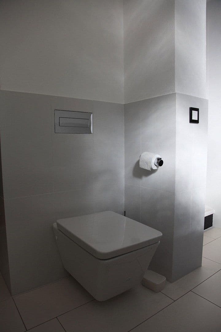 Pronájem bytu 2+1 73 m², Köln, Severní Porýní-Vestfálsko Pronájem bytu 2+1 73 m², Köln, Severní Porýní-Vestfálsko