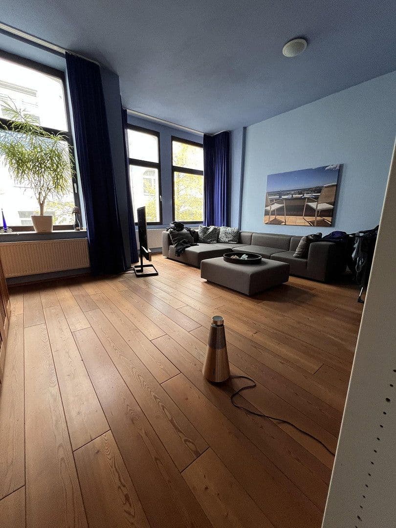 Pronájem bytu 2+1 73 m², Köln, Severní Porýní-Vestfálsko Pronájem bytu 2+1 73 m², Köln, Severní Porýní-Vestfálsko