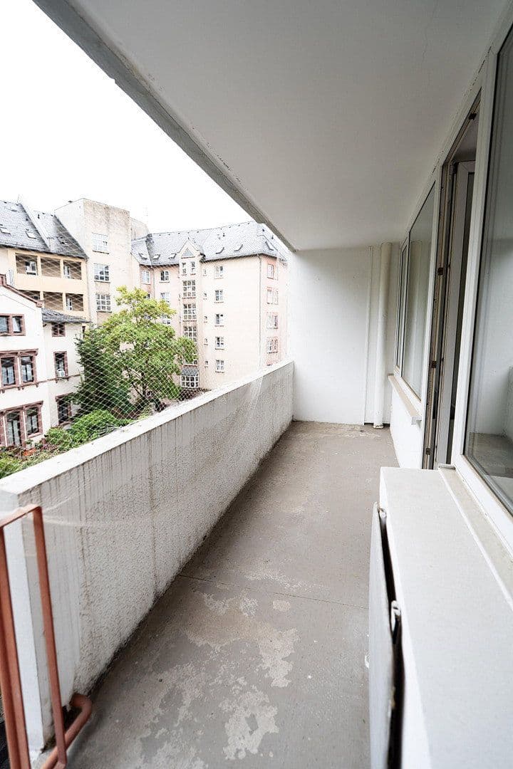 Pronájem bytu 3+1 75 m², Frankfurt, Hessen Pronájem bytu 3+1 75 m², Frankfurt, Hessen