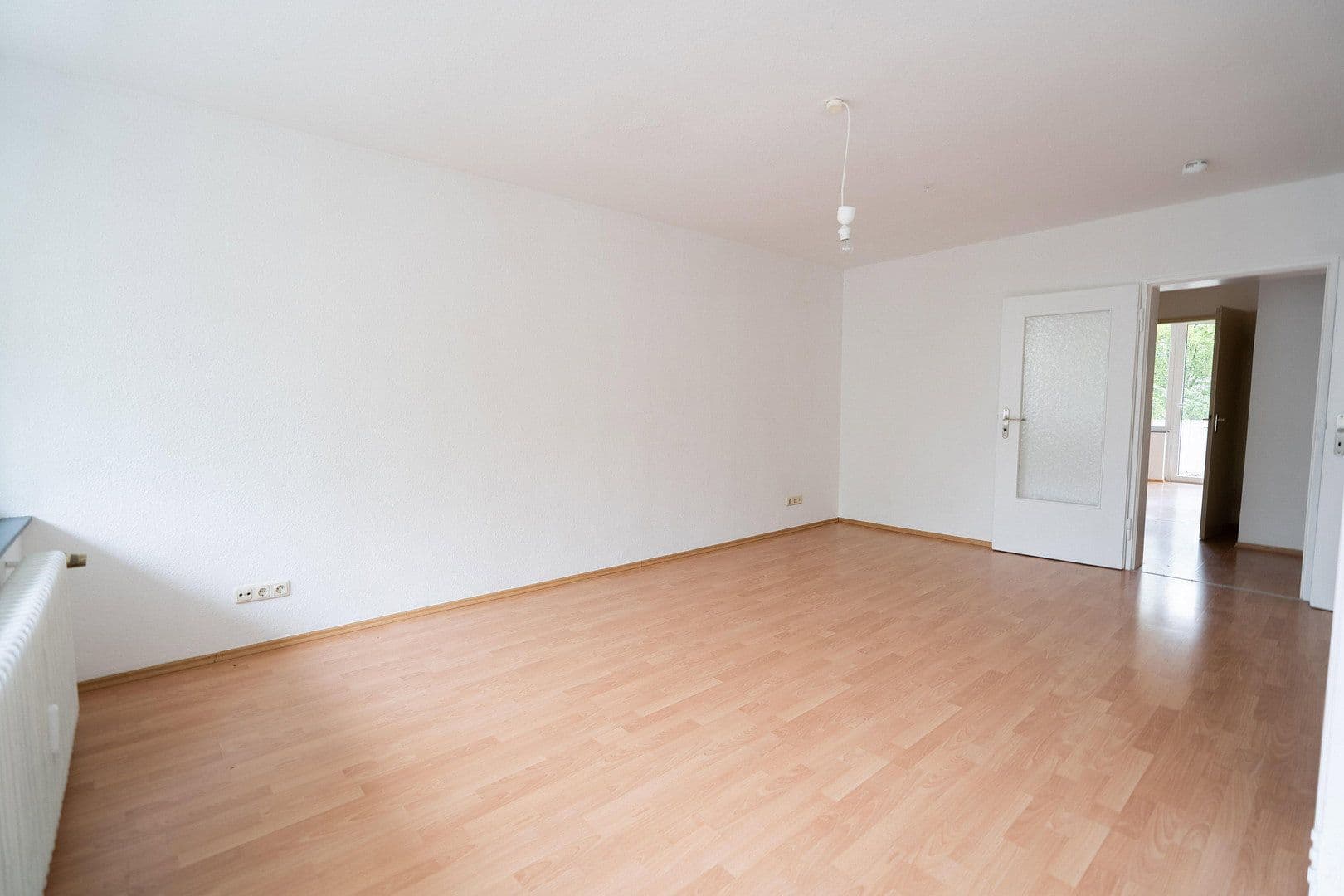 Pronájem bytu 3+1 75 m², Frankfurt, Hessen Pronájem bytu 3+1 75 m², Frankfurt, Hessen