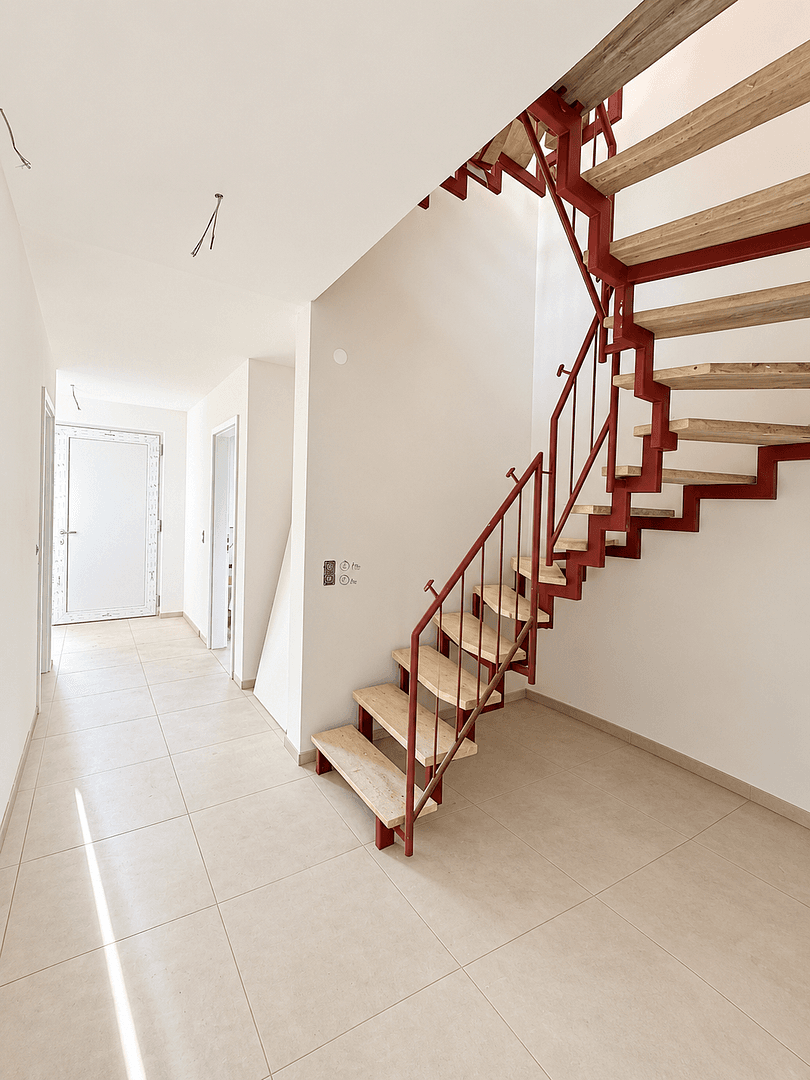 Pronájem domu 135 m², pozemek 255 m², Detmolder Str. 191, Bad Lippspringe, Severní Porýní-Vestfálsko Pronájem domu 135 m², pozemek 255 m², Detmolder Str. 191, Bad Lippspringe, Severní Porýní-Vestfálsko