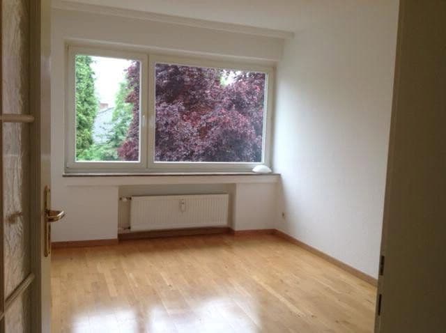 Prodej bytu 3+kk 115 m², Deutschherrenstraße 137, Bonn, Severní Porýní-Vestfálsko Prodej bytu 3+kk 115 m², Deutschherrenstraße 137, Bonn, Severní Porýní-Vestfálsko