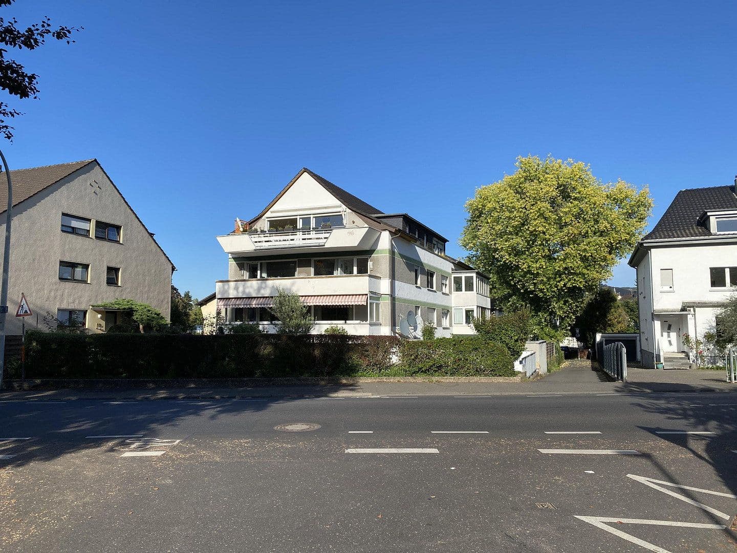 Prodej bytu 3+kk 115 m², Deutschherrenstraße 137, Bonn, Severní Porýní-Vestfálsko Prodej bytu 3+kk 115 m², Deutschherrenstraße 137, Bonn, Severní Porýní-Vestfálsko