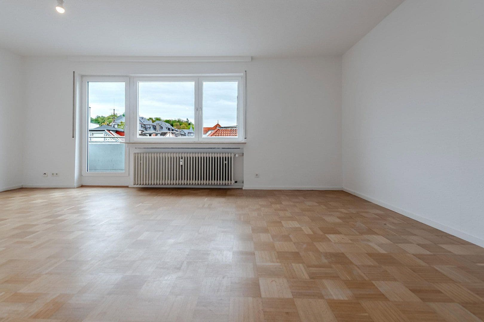 Pronájem bytu 3+1 86 m², Hauptstrasse 11, Bensheim, Hessen Pronájem bytu 3+1 86 m², Hauptstrasse 11, Bensheim, Hessen