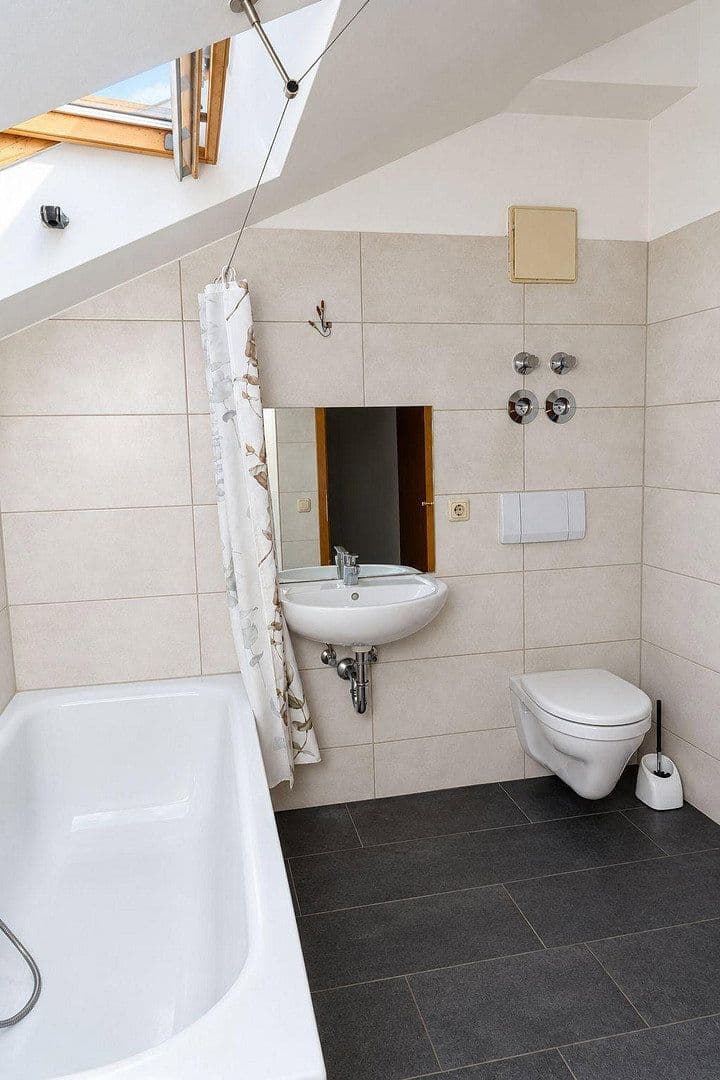 Prodej bytu 2+1 63 m², Hausham, Bavorsko Prodej bytu 2+1 63 m², Hausham, Bavorsko