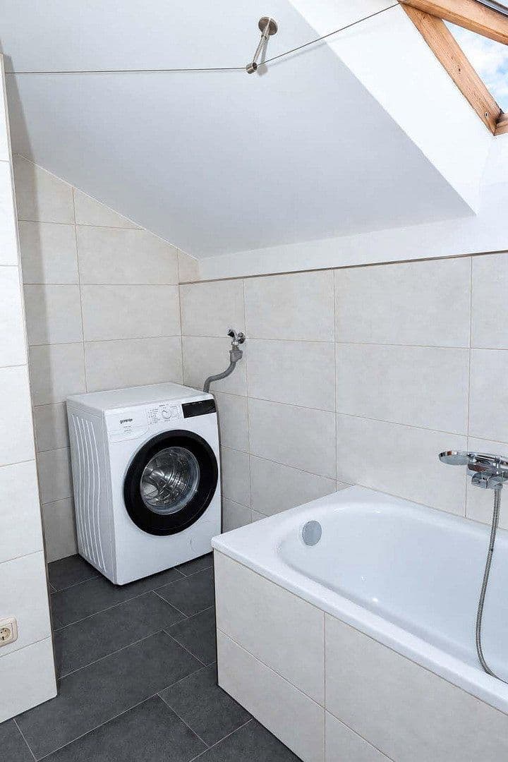 Prodej bytu 2+1 63 m², Hausham, Bavorsko Prodej bytu 2+1 63 m², Hausham, Bavorsko