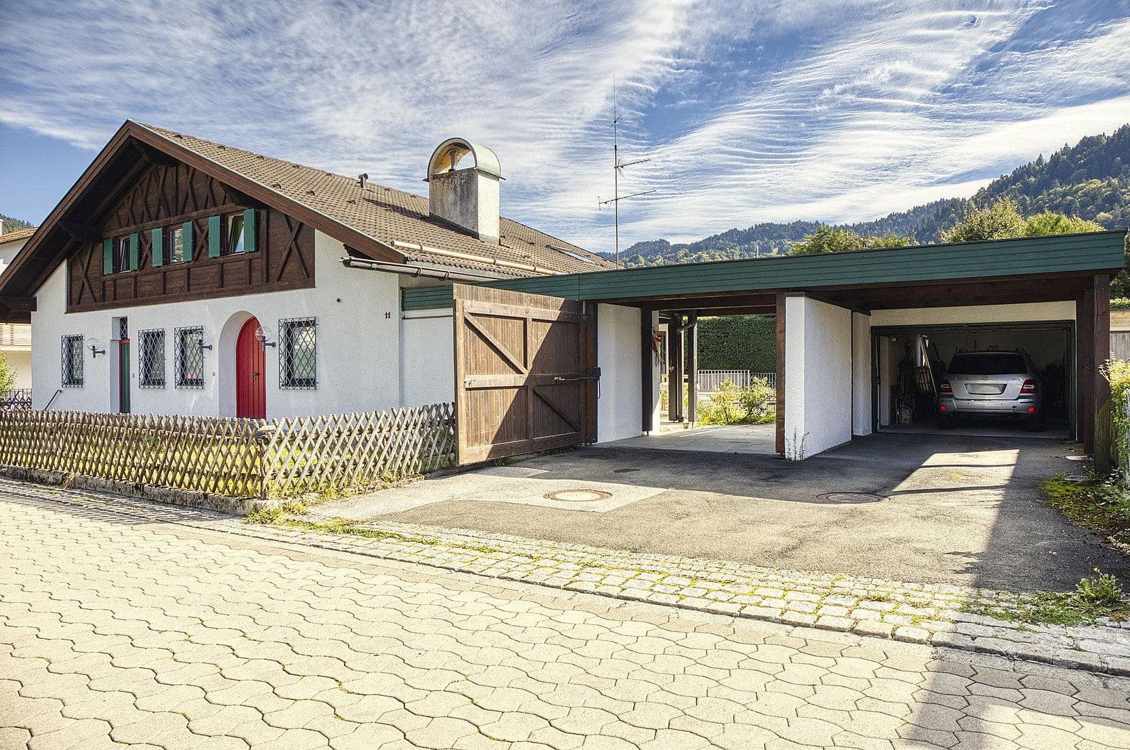 Prodej domu 277 m², pozemek 992 m², Garmisch-Partenkirchen, Bavorsko Prodej domu 277 m², pozemek 992 m², Garmisch-Partenkirchen, Bavorsko