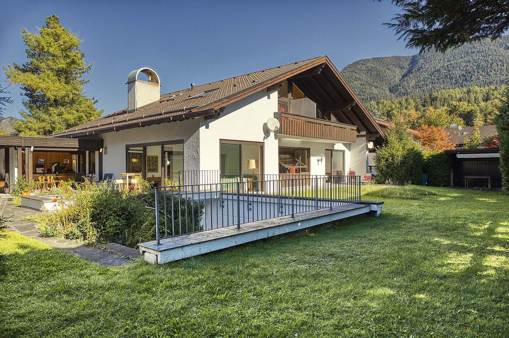 Prodej domu 277 m², pozemek 992 m², Garmisch-Partenkirchen, Bavorsko Prodej domu 277 m², pozemek 992 m², Garmisch-Partenkirchen, Bavorsko