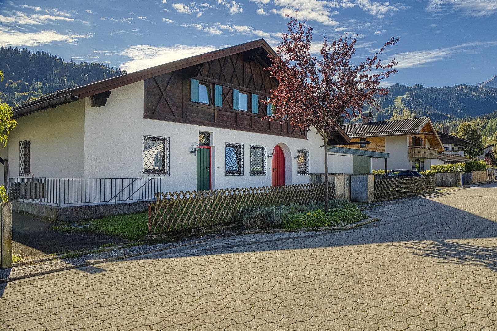 Prodej domu 277 m², pozemek 992 m², Garmisch-Partenkirchen, Bavorsko Prodej domu 277 m², pozemek 992 m², Garmisch-Partenkirchen, Bavorsko