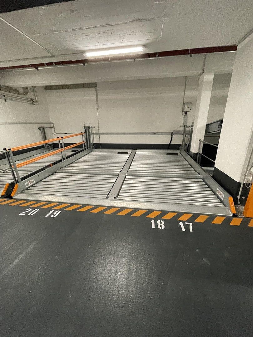 Pronájem bytu 2+1 31 m², Stümpflingstrasse 5, München, Bavorsko Pronájem bytu 2+1 31 m², Stümpflingstrasse 5, München, Bavorsko