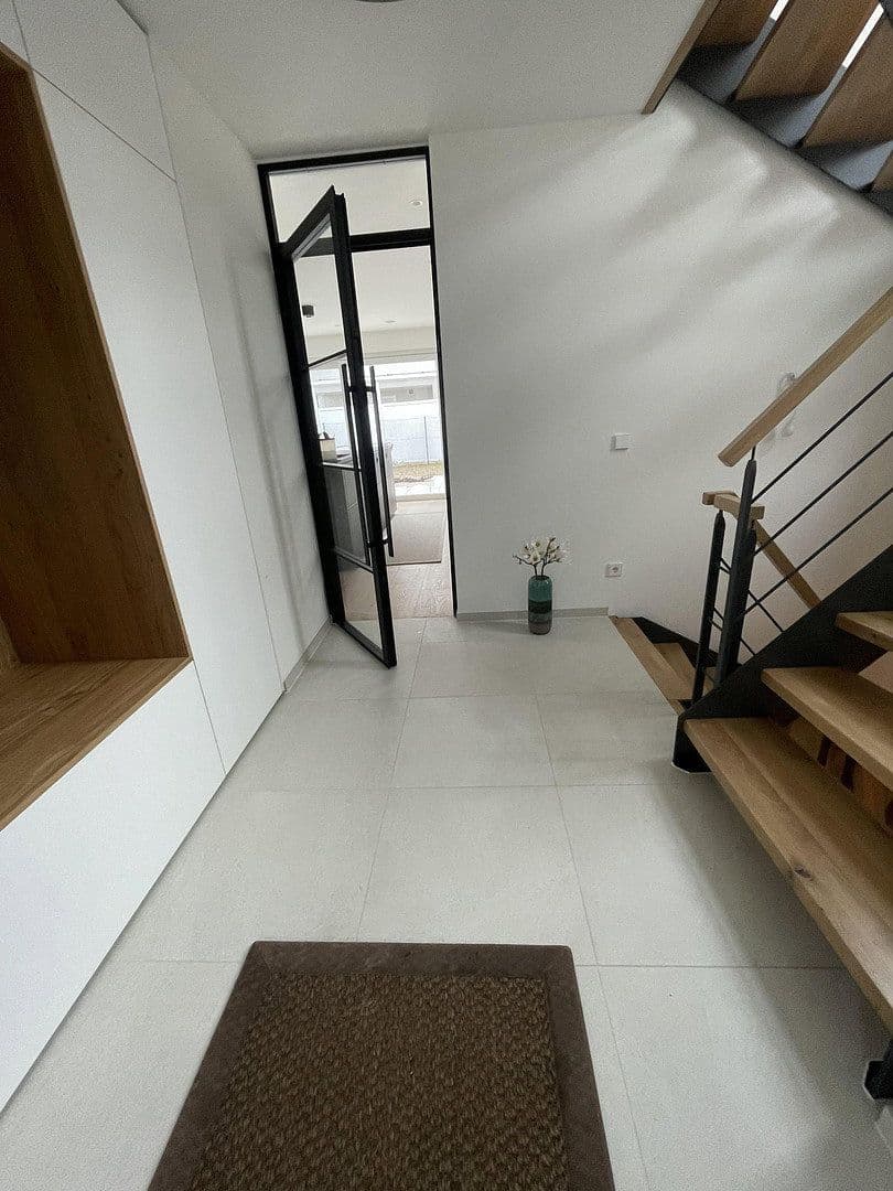 Prodej domu 155 m², pozemek 400 m², Gistlstrasse 42, Pullach, Bavorsko Prodej domu 155 m², pozemek 400 m², Gistlstrasse 42, Pullach, Bavorsko
