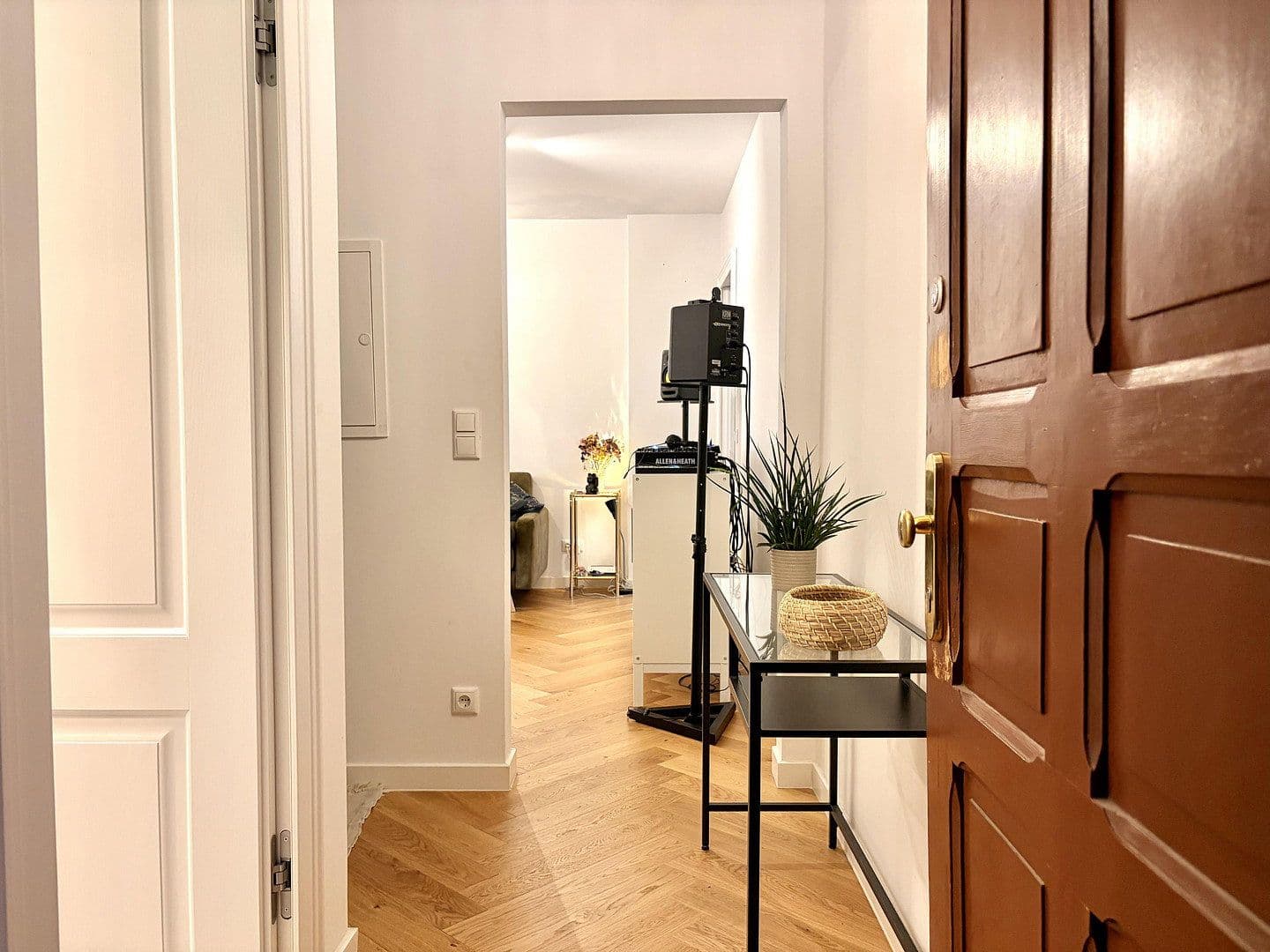 Prodej bytu 2+1 62 m², Mainzer Str. 18, Berlin, Berlín Prodej bytu 2+1 62 m², Mainzer Str. 18, Berlin, Berlín