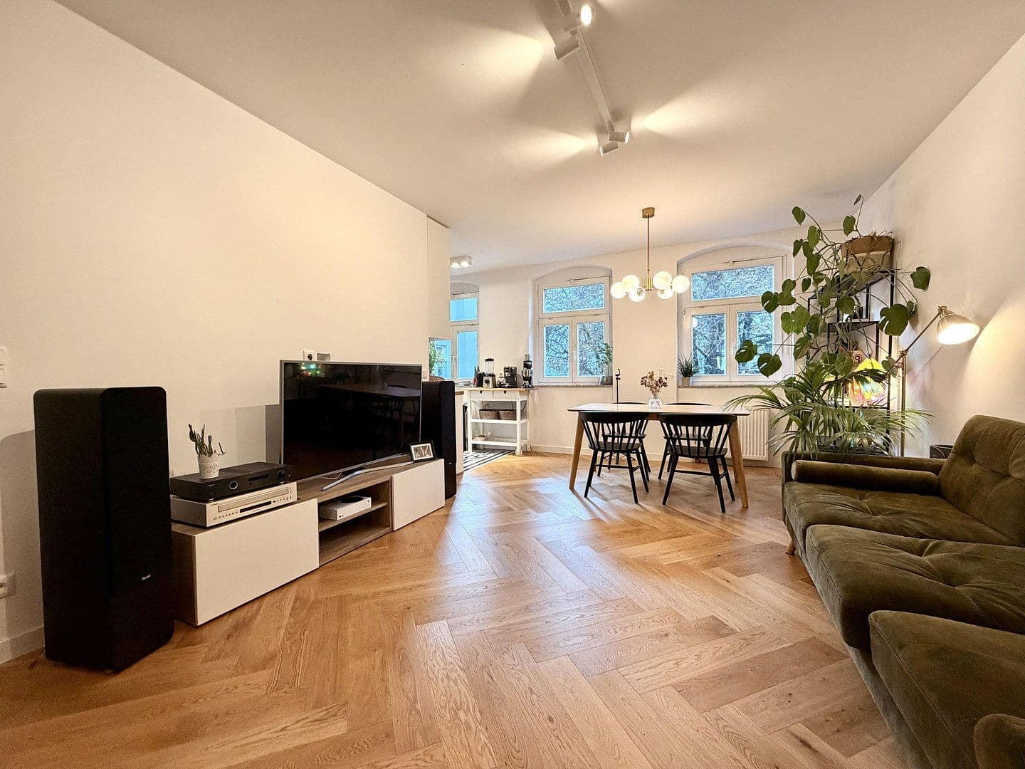 Prodej bytu 2+1 62 m², Mainzer Str. 18, Berlin, Berlín Prodej bytu 2+1 62 m², Mainzer Str. 18, Berlin, Berlín