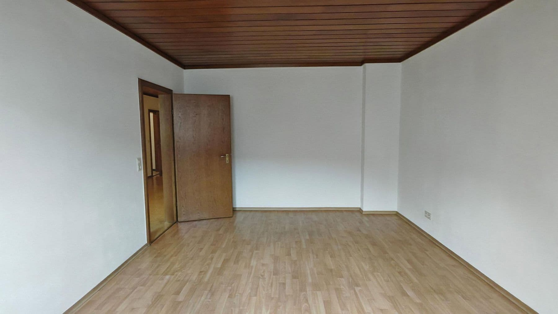 Pronájem bytu 2+1 60 m², Bahnhofstr. 24, Oberviechtach, Bavorsko Pronájem bytu 2+1 60 m², Bahnhofstr. 24, Oberviechtach, Bavorsko