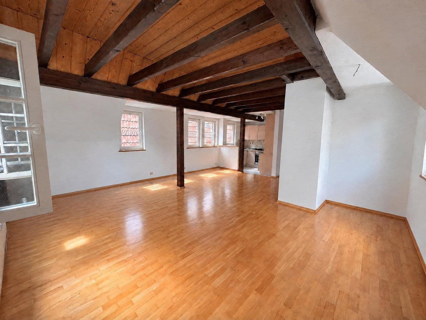 Pronájem bytu 3+1 73 m², Obere Holdergasse 4, Marbach am Neckar, Bádensko-Württembersko Pronájem bytu 3+1 73 m², Obere Holdergasse 4, Marbach am Neckar, Bádensko-Württembersko