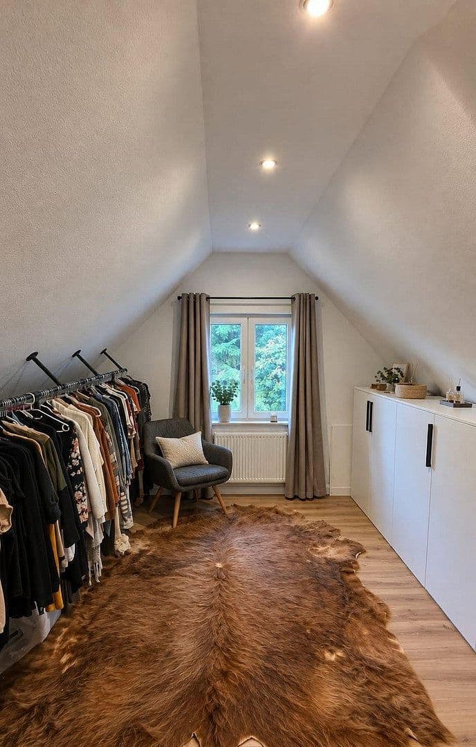 Prodej domu 200 m², pozemek 6.000 m², Münchhausen, Hessen Prodej domu 200 m², pozemek 6.000 m², Münchhausen, Hessen