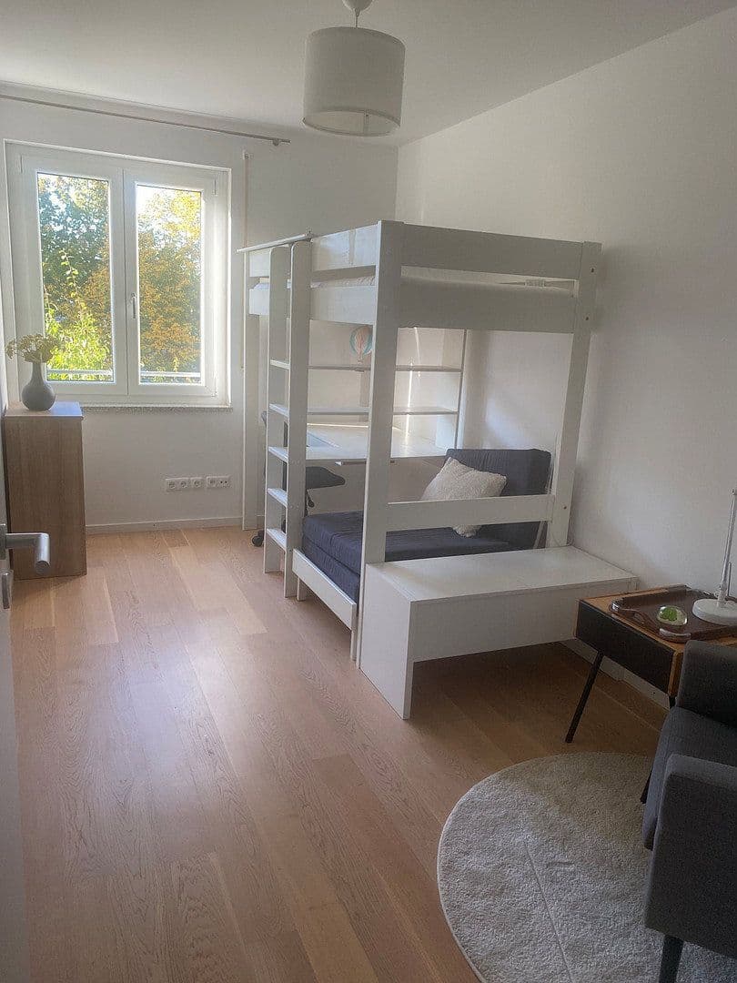 Pronájem bytu 4+1 104 m², Unterföhring, Bavorsko Pronájem bytu 4+1 104 m², Unterföhring, Bavorsko