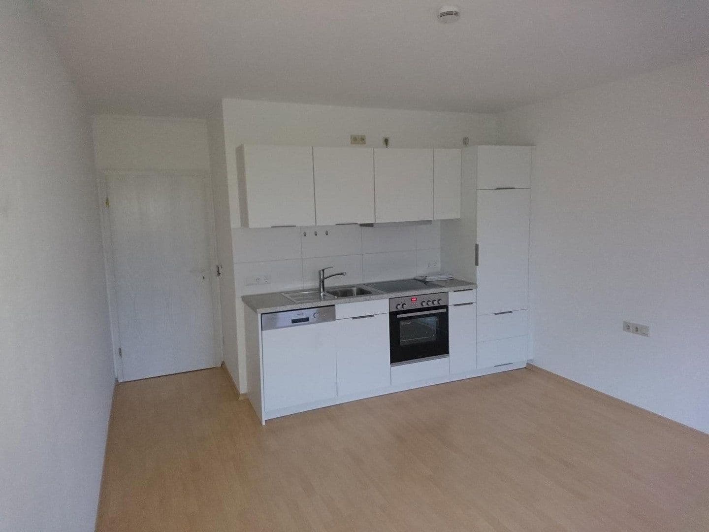 Pronájem bytu 2+1 56 m², Filderstadt, Bádensko-Württembersko Pronájem bytu 2+1 56 m², Filderstadt, Bádensko-Württembersko