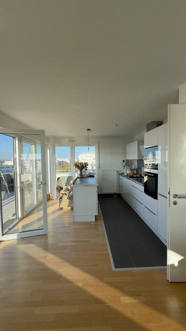 Pronájem bytu 3+1 95 m², Aristide-Briand-Str. 12, Herzogenaurach, Bavorsko Pronájem bytu 3+1 95 m², Aristide-Briand-Str. 12, Herzogenaurach, Bavorsko