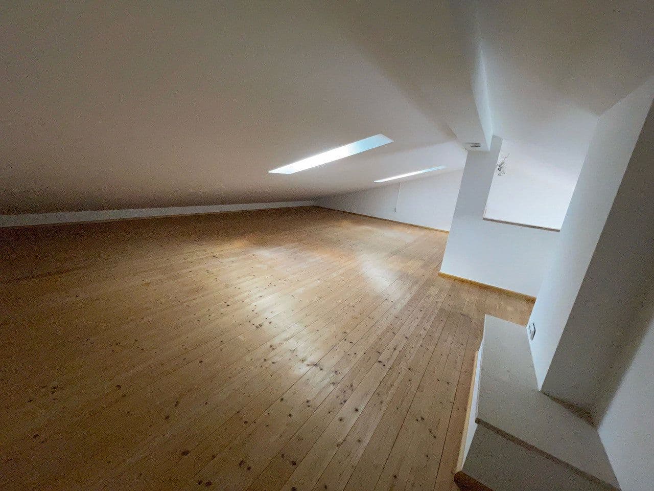 Pronájem bytu 4+1 104 m², Hattersheim am Main, Hessen Pronájem bytu 4+1 104 m², Hattersheim am Main, Hessen