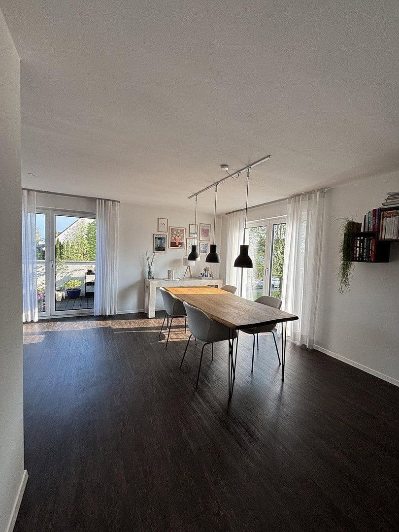 Prodej domu 206 m², pozemek 490 m², Rheinau, Bádensko-Württembersko Prodej domu 206 m², pozemek 490 m², Rheinau, Bádensko-Württembersko