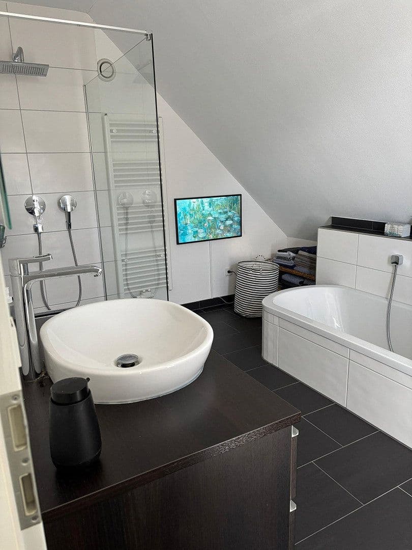 Prodej domu 206 m², pozemek 490 m², Rheinau, Bádensko-Württembersko Prodej domu 206 m², pozemek 490 m², Rheinau, Bádensko-Württembersko