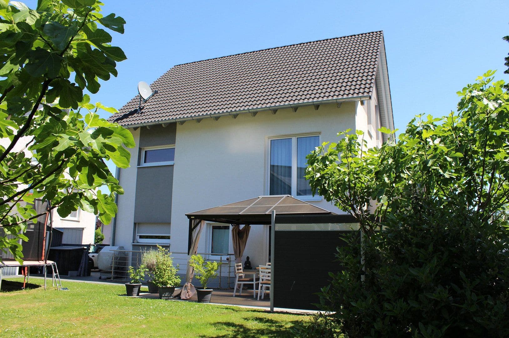 Prodej domu 206 m², pozemek 490 m², Rheinau, Bádensko-Württembersko Prodej domu 206 m², pozemek 490 m², Rheinau, Bádensko-Württembersko
