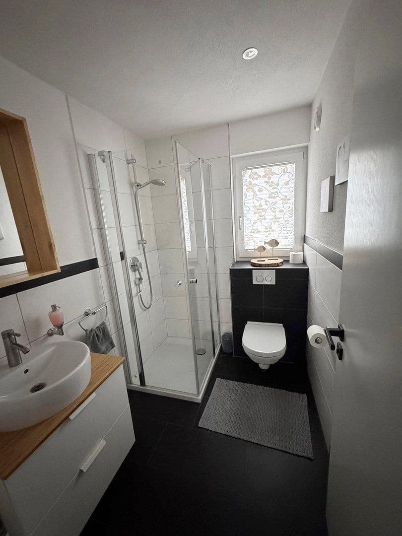 Prodej domu 206 m², pozemek 490 m², Rheinau, Bádensko-Württembersko Prodej domu 206 m², pozemek 490 m², Rheinau, Bádensko-Württembersko