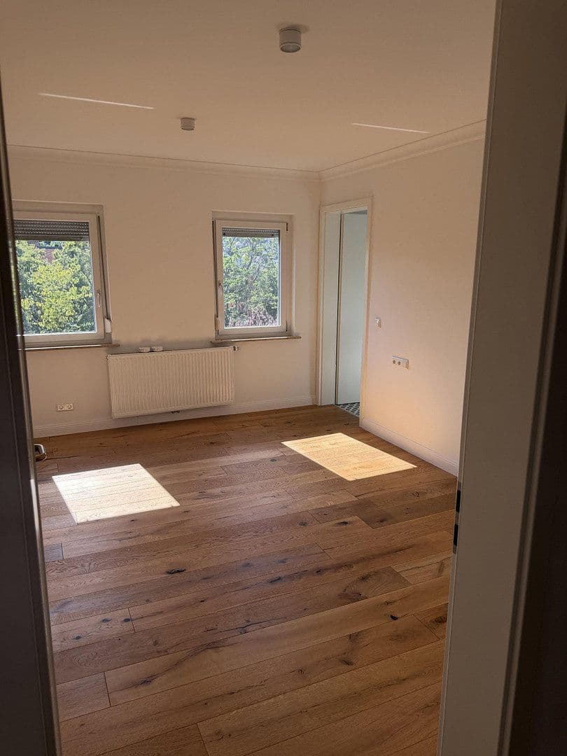 Pronájem bytu 2+1 68 m², Paulusstr. 22, Stuttgart West, Bádensko-Württembersko Pronájem bytu 2+1 68 m², Paulusstr. 22, Stuttgart West, Bádensko-Württembersko