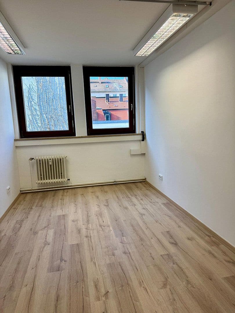 Prodej kanceláře 220 m², Pillenreuther Str. 14, Nürnberg, Bavorsko Prodej kanceláře 220 m², Pillenreuther Str. 14, Nürnberg, Bavorsko