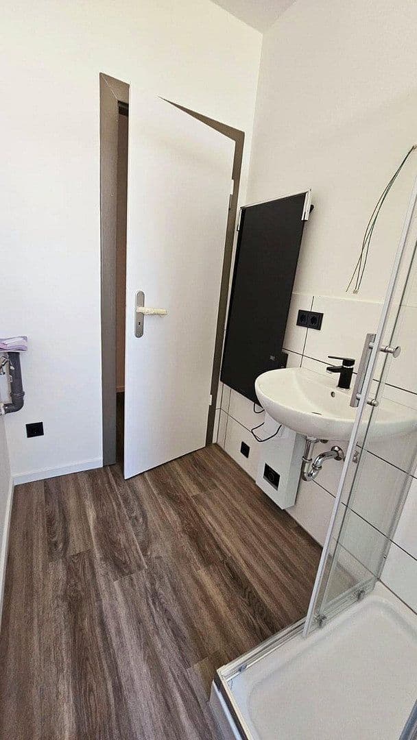 Pronájem bytu 2+1 50 m², Tilsiter Straße 3, Heiligenhaus, Severní Porýní-Vestfálsko Pronájem bytu 2+1 50 m², Tilsiter Straße 3, Heiligenhaus, Severní Porýní-Vestfálsko