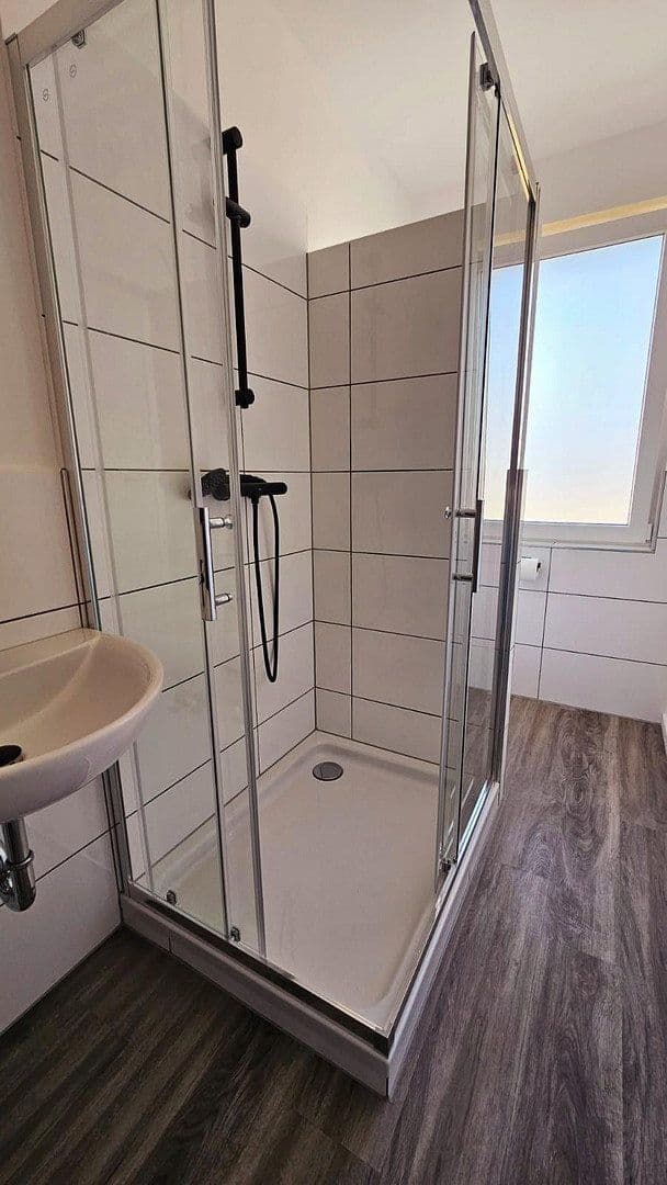 Pronájem bytu 2+1 50 m², Tilsiter Straße 3, Heiligenhaus, Severní Porýní-Vestfálsko Pronájem bytu 2+1 50 m², Tilsiter Straße 3, Heiligenhaus, Severní Porýní-Vestfálsko