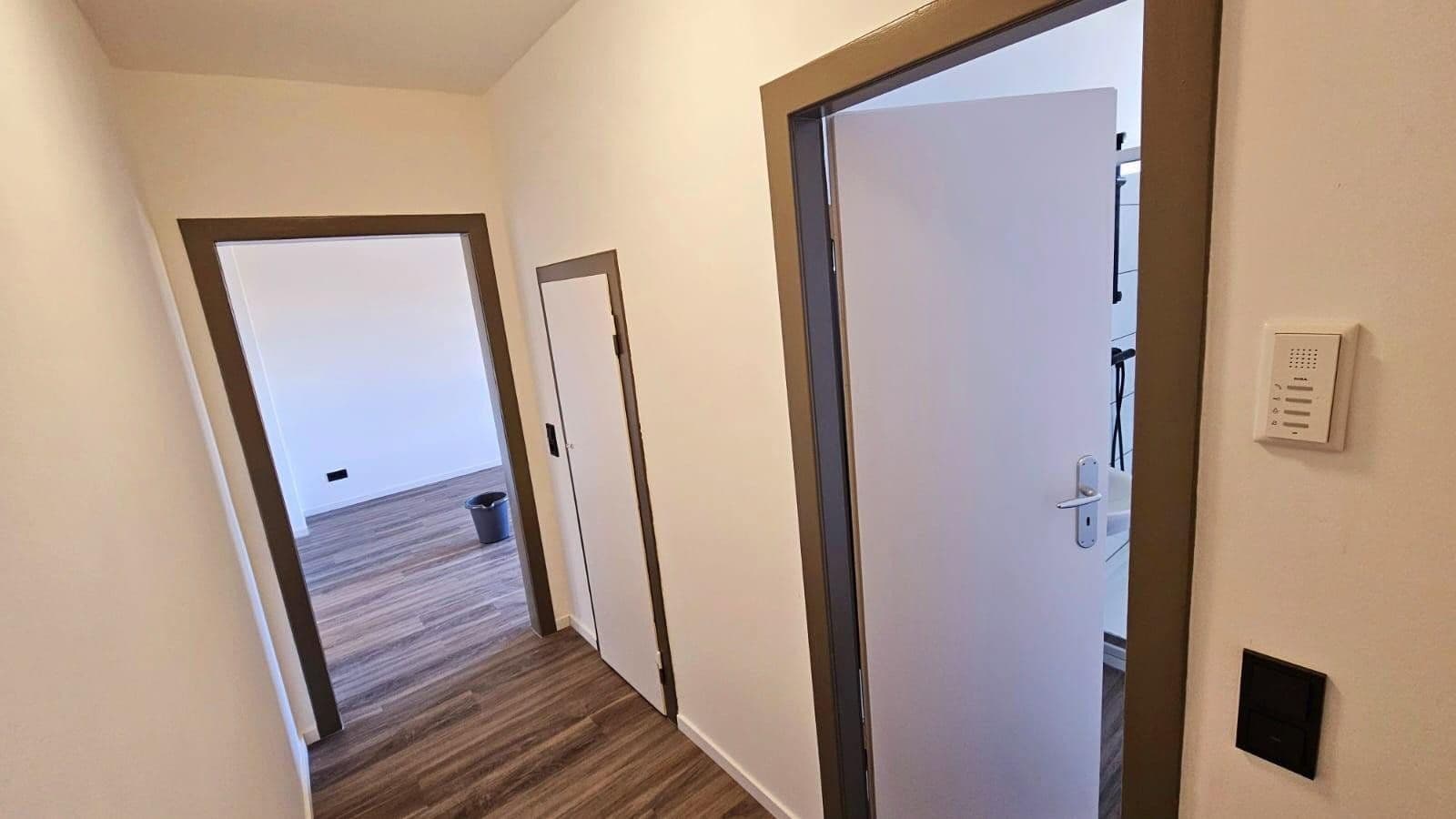 Pronájem bytu 2+1 50 m², Tilsiter Straße 3, Heiligenhaus, Severní Porýní-Vestfálsko Pronájem bytu 2+1 50 m², Tilsiter Straße 3, Heiligenhaus, Severní Porýní-Vestfálsko