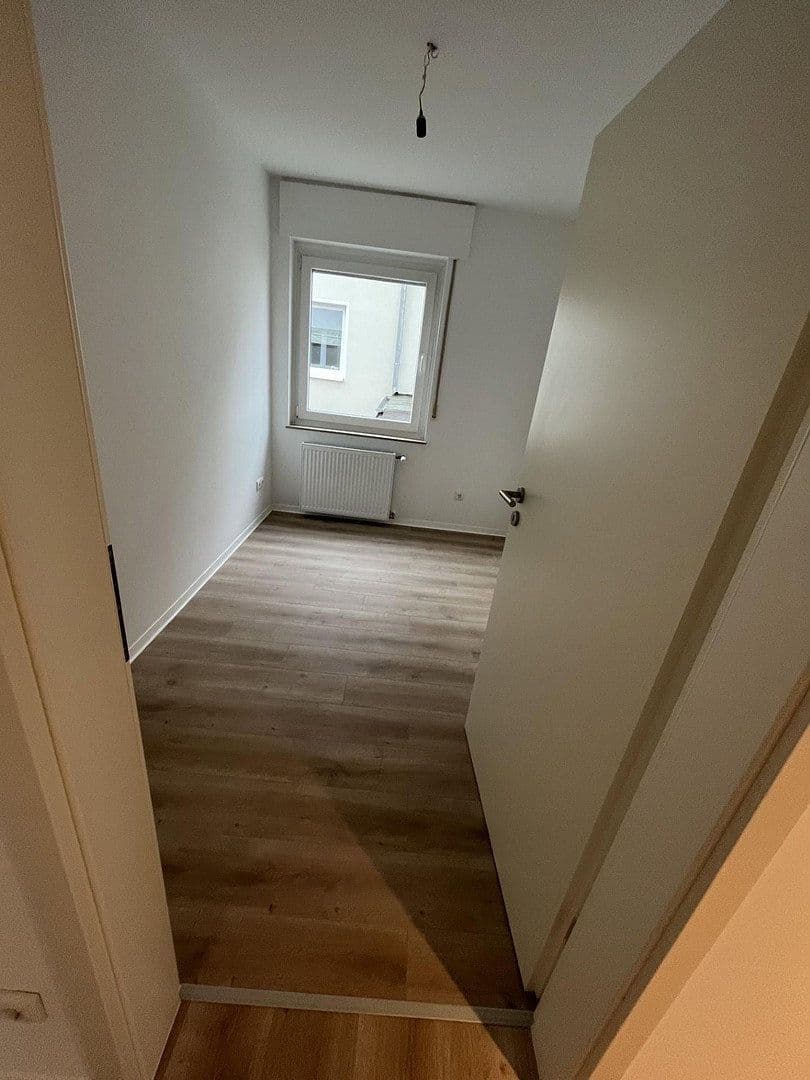 Pronájem bytu 3+1 76 m², Brunnenweg 8, Osnabrück, Dolní Sasko Pronájem bytu 3+1 76 m², Brunnenweg 8, Osnabrück, Dolní Sasko