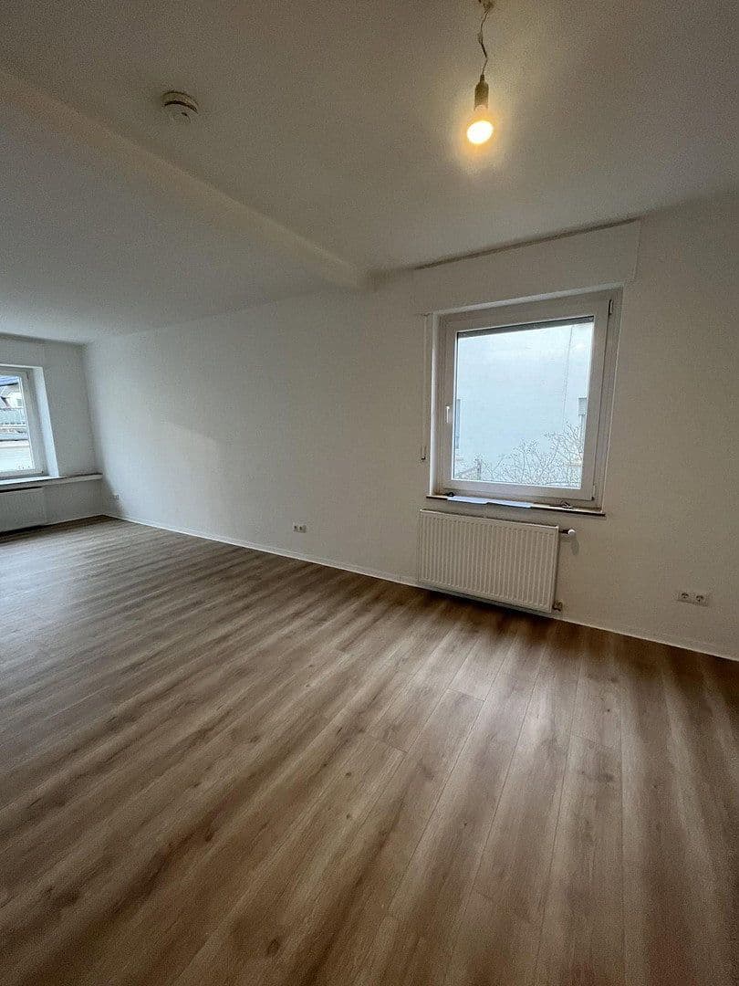 Pronájem bytu 3+1 76 m², Brunnenweg 8, Osnabrück, Dolní Sasko Pronájem bytu 3+1 76 m², Brunnenweg 8, Osnabrück, Dolní Sasko