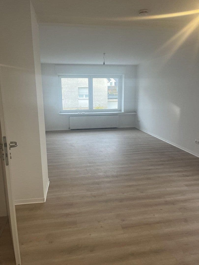 Pronájem bytu 3+1 76 m², Brunnenweg 8, Osnabrück, Dolní Sasko Pronájem bytu 3+1 76 m², Brunnenweg 8, Osnabrück, Dolní Sasko