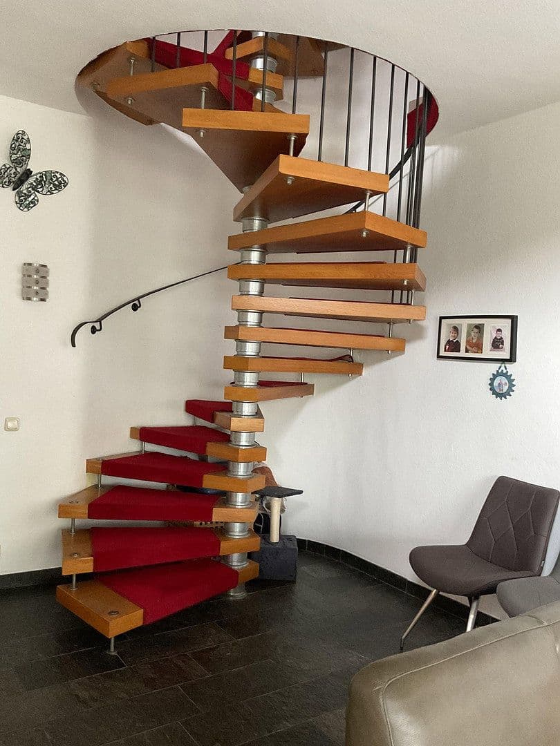 Prodej domu 240 m², pozemek 370 m², Bernhardstr.6, Mühlheim am Main, Hessen Prodej domu 240 m², pozemek 370 m², Bernhardstr.6, Mühlheim am Main, Hessen