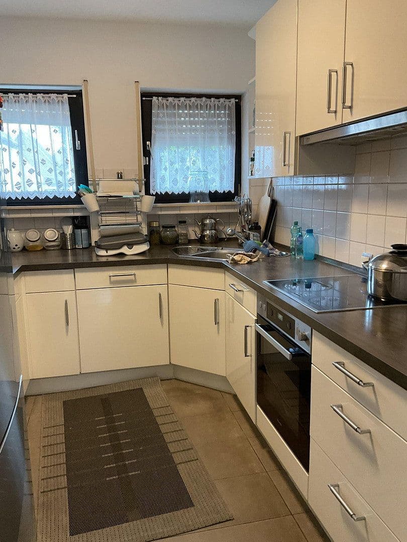 Prodej domu 240 m², pozemek 370 m², Bernhardstr.6, Mühlheim am Main, Hessen Prodej domu 240 m², pozemek 370 m², Bernhardstr.6, Mühlheim am Main, Hessen