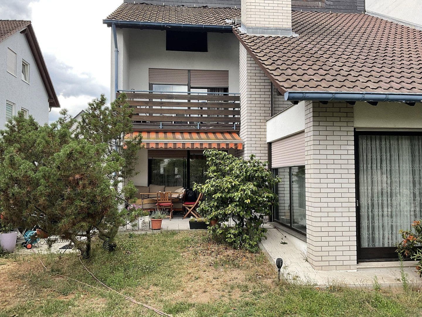 Prodej domu 240 m², pozemek 370 m², Bernhardstr.6, Mühlheim am Main, Hessen Prodej domu 240 m², pozemek 370 m², Bernhardstr.6, Mühlheim am Main, Hessen