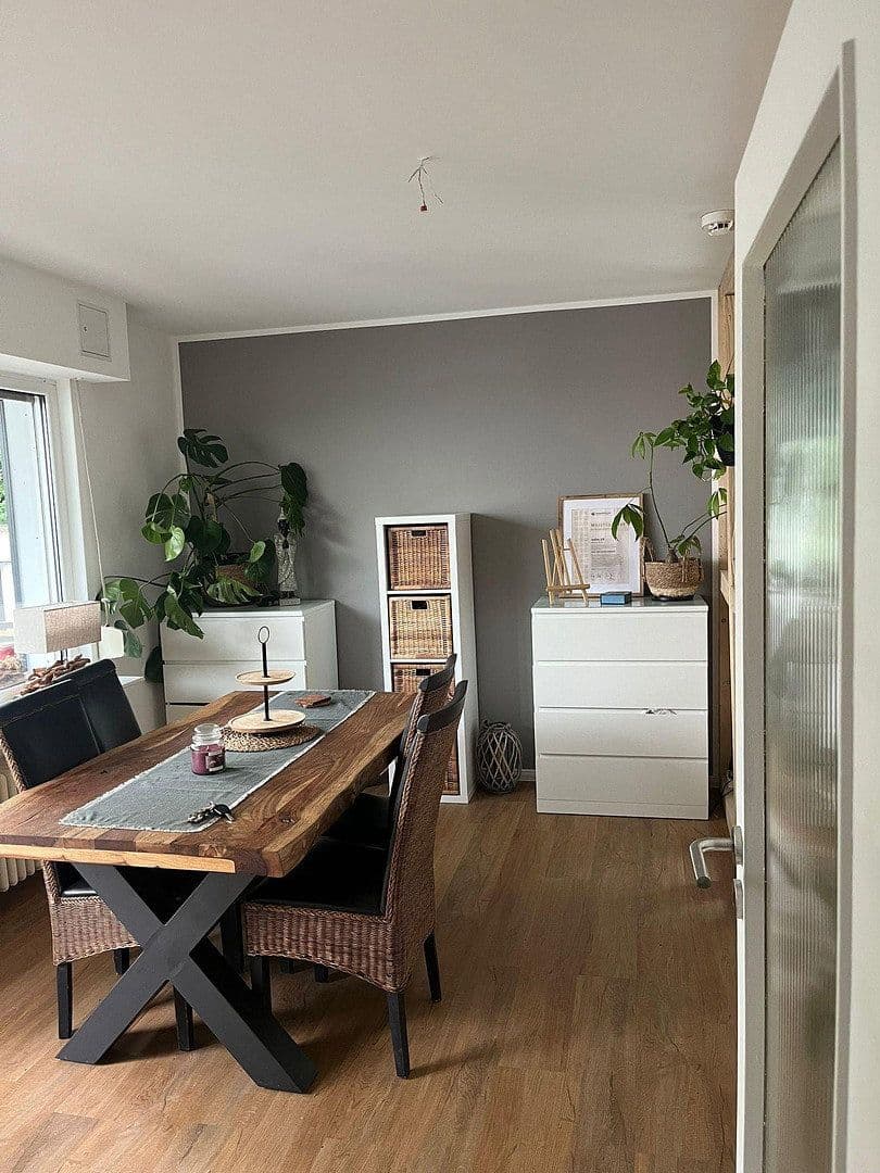 Pronájem bytu 1+kk 40 m², Wuppertal, Severní Porýní-Vestfálsko Pronájem bytu 1+kk 40 m², Wuppertal, Severní Porýní-Vestfálsko