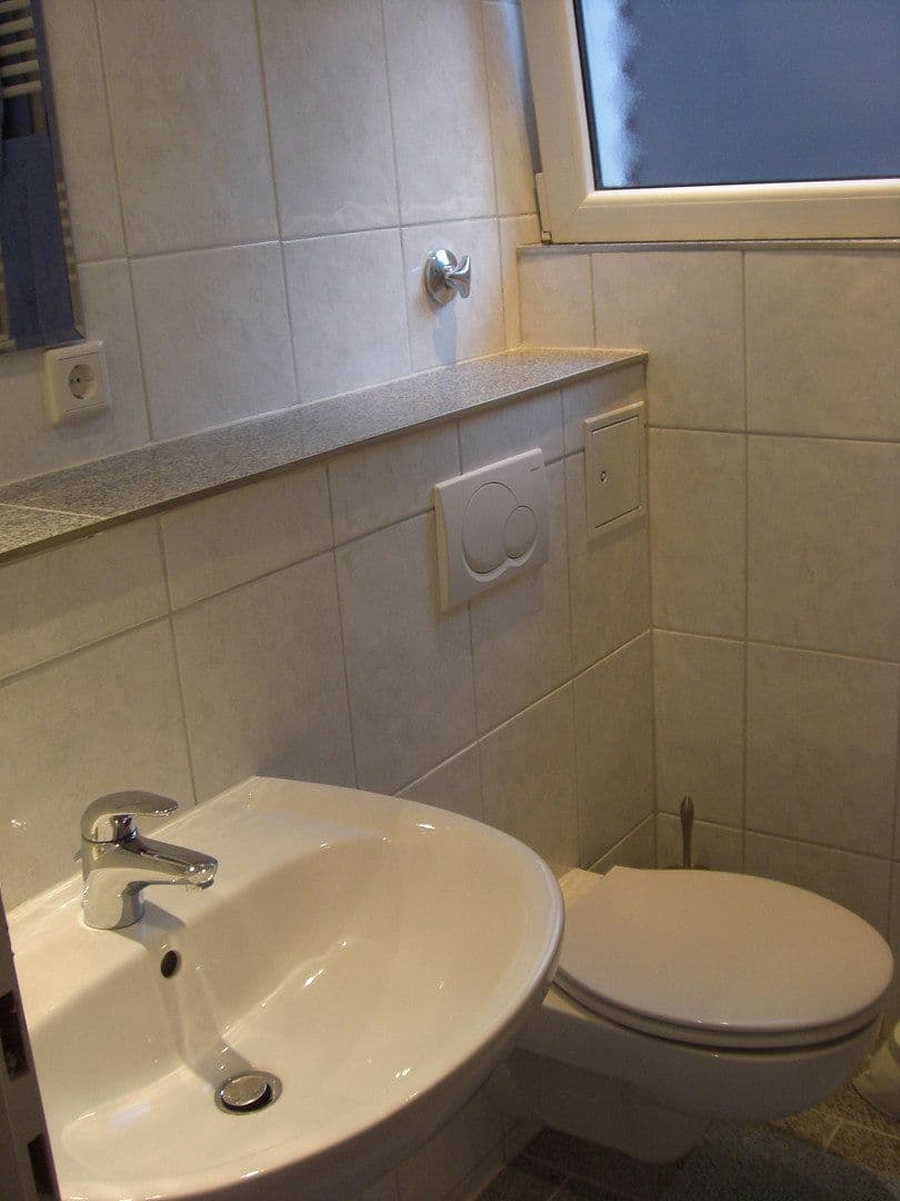 Pronájem bytu 1+kk 40 m², Wuppertal, Severní Porýní-Vestfálsko Pronájem bytu 1+kk 40 m², Wuppertal, Severní Porýní-Vestfálsko