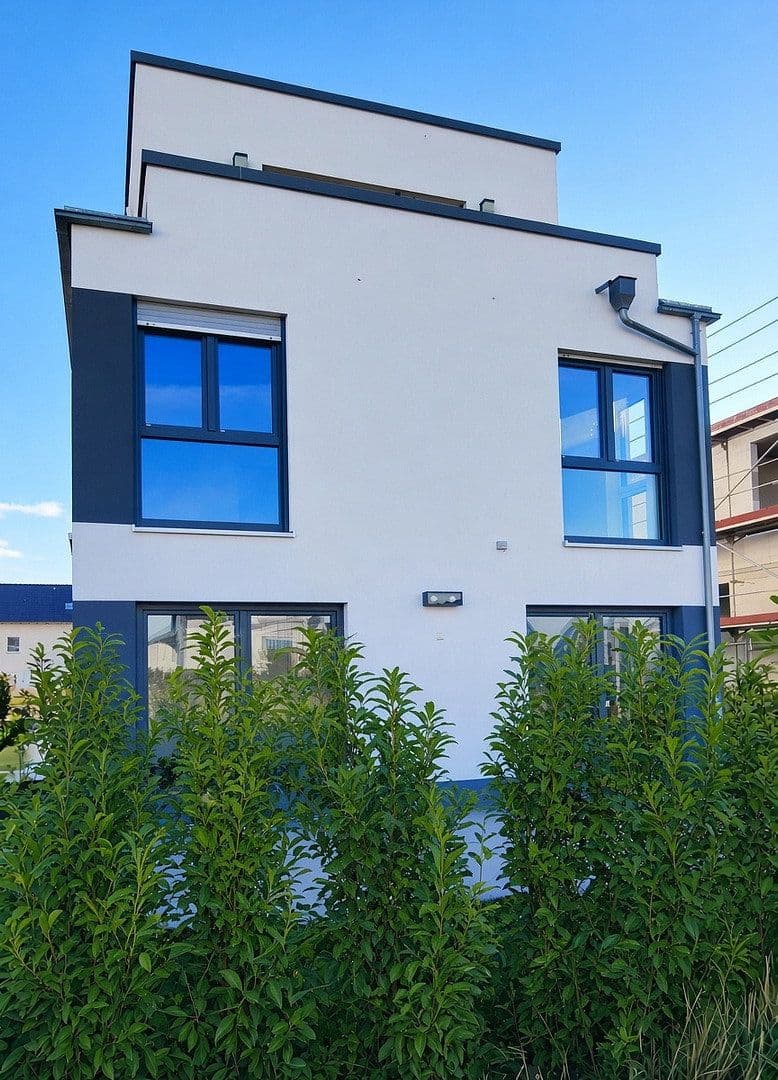 Pronájem domu 158 m², pozemek 390 m², Pfarrer Olbert Allee 3 B, Hochheim, Hessen Pronájem domu 158 m², pozemek 390 m², Pfarrer Olbert Allee 3 B, Hochheim, Hessen